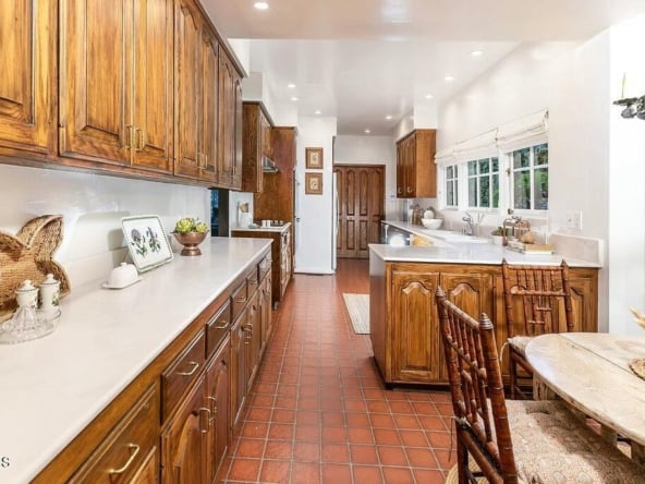 1480 St Albans Rd San Marino, CA 91108-14