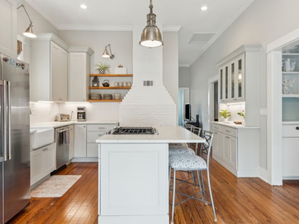 18-web-or-mls-106 Carver St E (16 of 62)