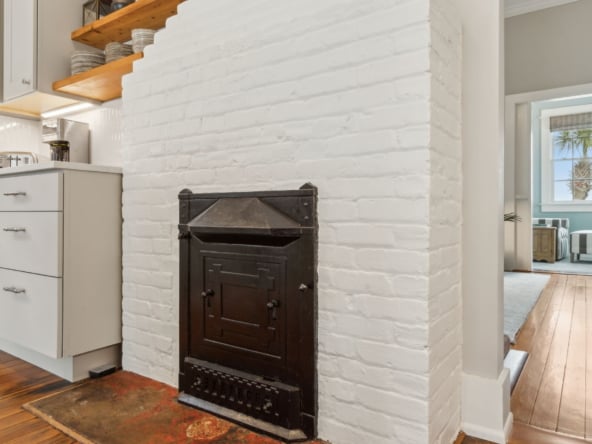 23-web-or-mls-106 Carver St E (21 of 62)