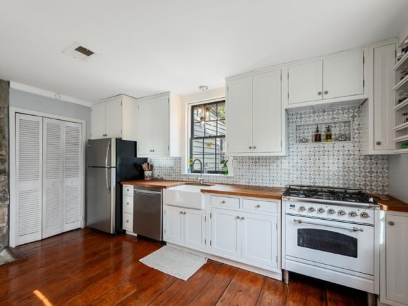 24-Kitchen