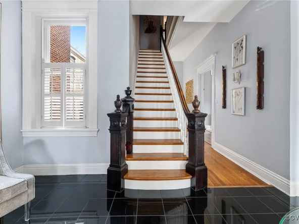 2610 E Broad St, Richmond, VA 23223-27