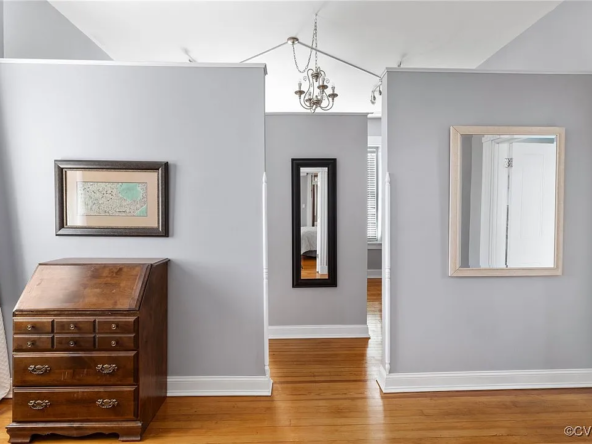 2610 E Broad St, Richmond, VA 23223-30