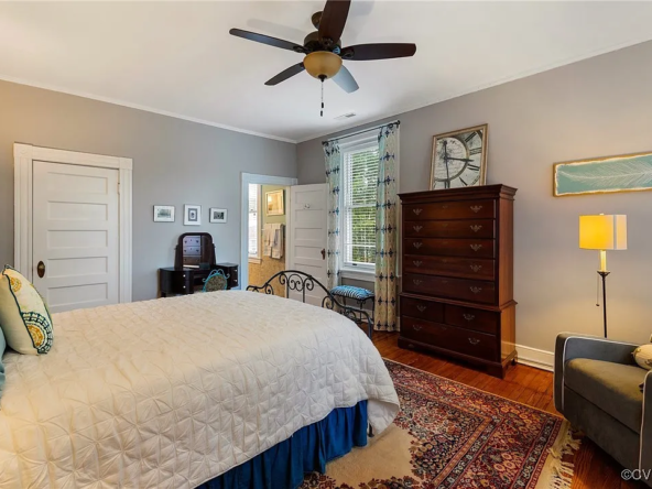 2610 E Broad St, Richmond, VA 23223-34