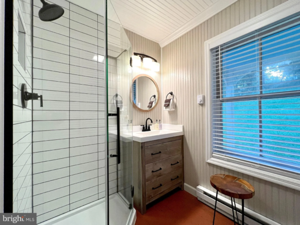 293 Union St, Harpers Ferry, WV 25425-17