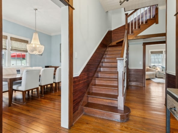 30-web-or-mls-106 Carver St E (6 of 62)