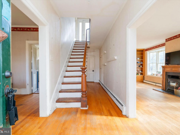 316 Filmore St, Harpers Ferry, WV 25425-12
