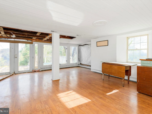 316 Filmore St, Harpers Ferry, WV 25425-24