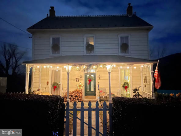 316 Filmore St, Harpers Ferry, WV 25425-30