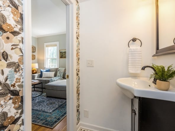 34-Powder Room