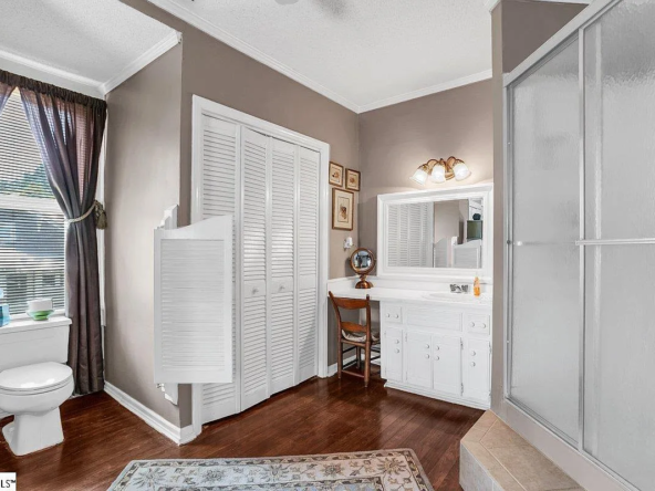 406 N Main St, Fountain Inn, SC 29644-27
