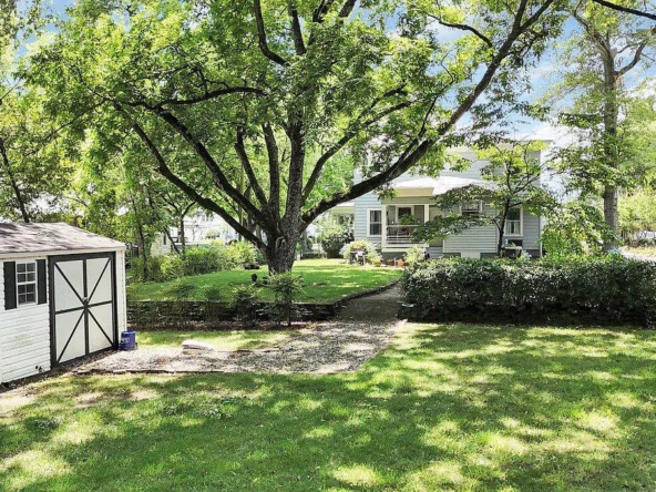 406 N Main St, Fountain Inn, SC 29644-31