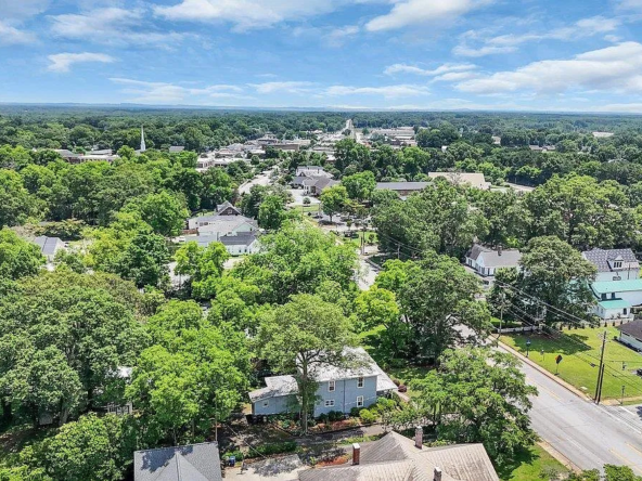 406 N Main St, Fountain Inn, SC 29644-32