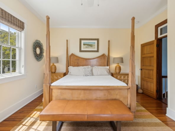 44-web-or-mls-106 Carver St E (32 of 62)
