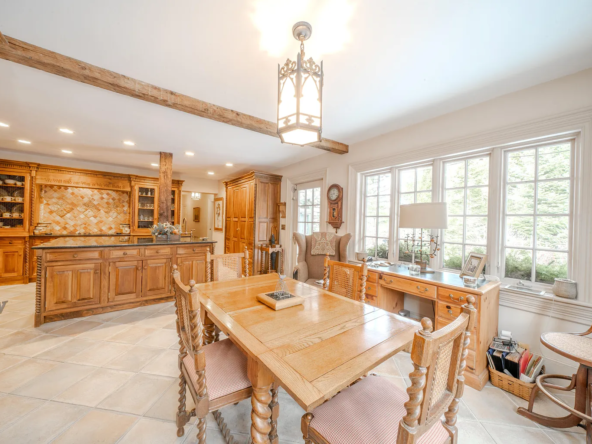 48 Old Searsport Avenue, Belfast, ME 04915-16