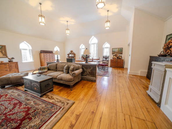 48 Old Searsport Avenue, Belfast, ME 04915-24