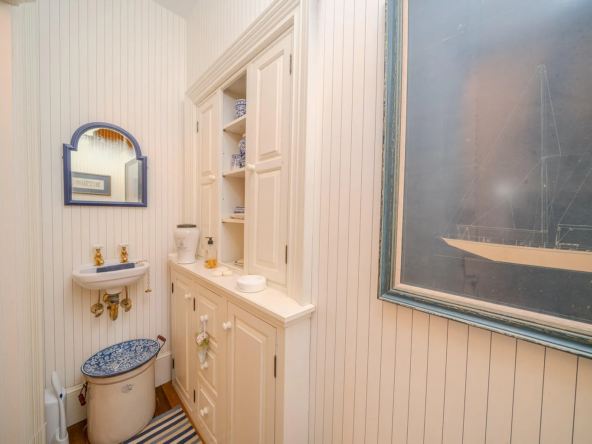 48 Old Searsport Avenue, Belfast, ME 04915-31