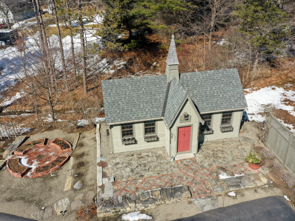 48 Old Searsport Avenue, Belfast, ME 04915-34