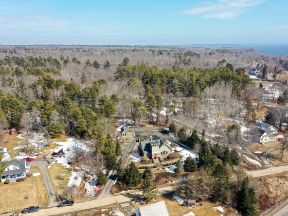 48 Old Searsport Avenue, Belfast, ME 04915-43