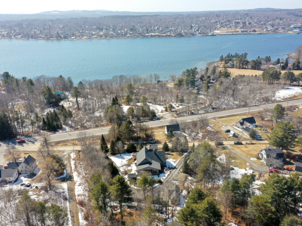 48 Old Searsport Avenue, Belfast, ME 04915-44
