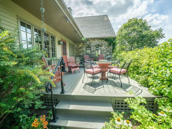 48 Old Searsport Avenue, Belfast, ME 04915-46