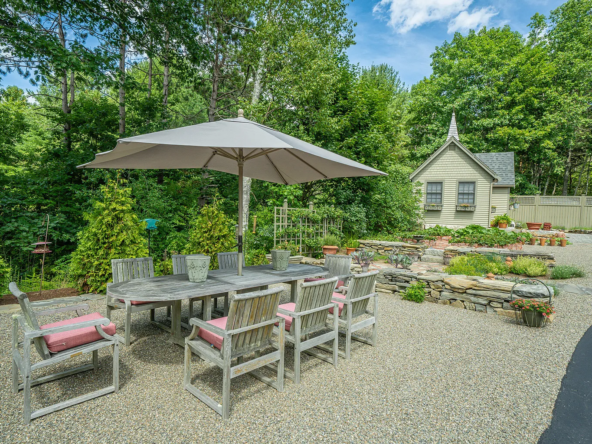 48 Old Searsport Avenue, Belfast, ME 04915-47