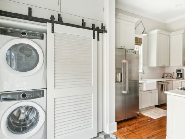 51-web-or-mls-106 Carver St E (36 of 62)