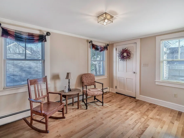 61 W Central St, Natick, MA 01760-16
