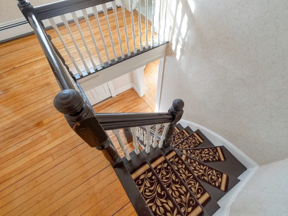 61 W Central St, Natick, MA 01760-20