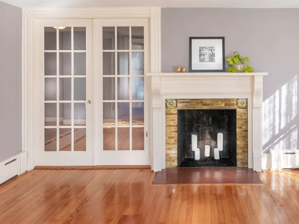 61 W Central St, Natick, MA 01760-5