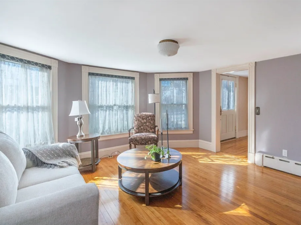 61 W Central St, Natick, MA 01760-6