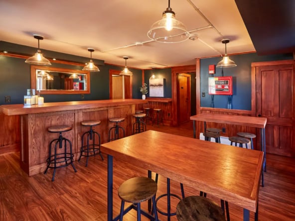 722 Main Street, Bennington, Bennington County, Vermont, 05201,-4