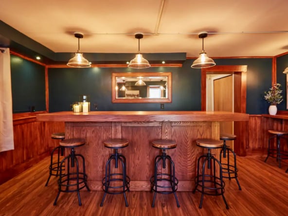 722 Main Street, Bennington, Bennington County, Vermont, 05201,-5