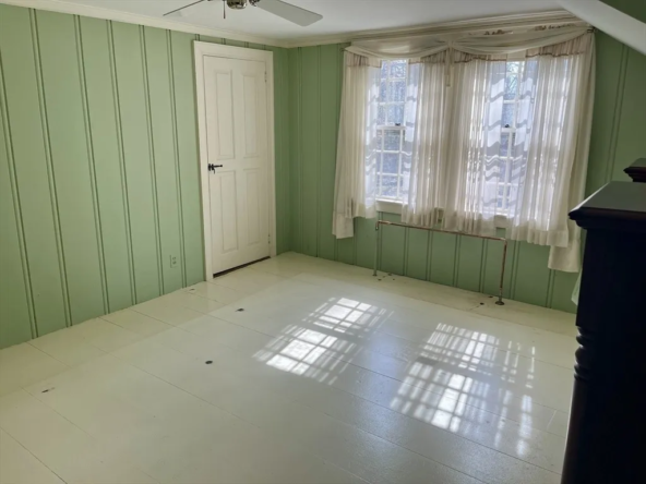 79 New Salem Rd, Petersham, MA 01366-22