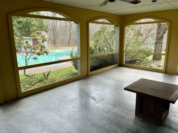 79 New Salem Rd, Petersham, MA 01366-34