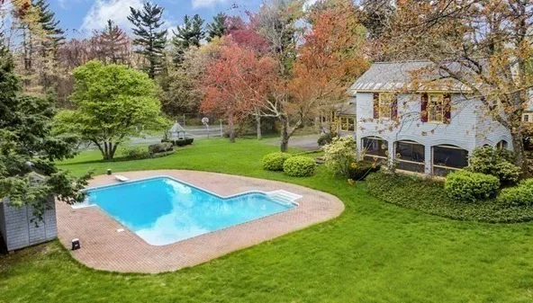 79 New Salem Rd, Petersham, MA 01366-37