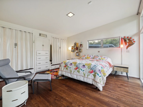 7919 Glenview Dr, Houston, TX 77061-17