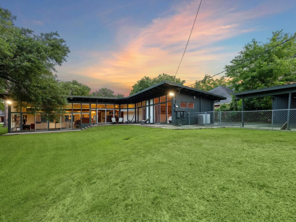 7919 Glenview Dr, Houston, TX 77061-29