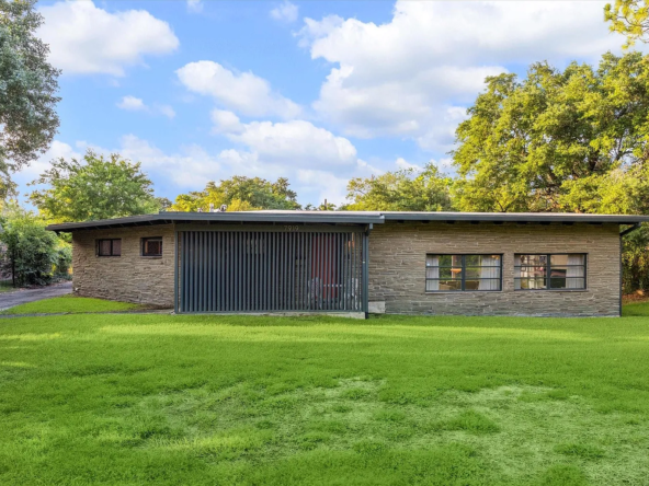 7919 Glenview Dr, Houston, TX 77061-30