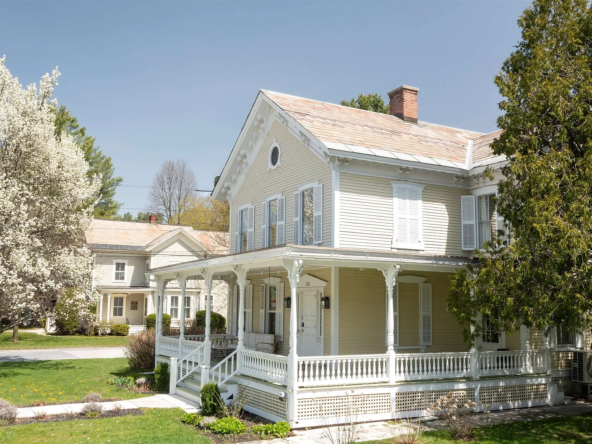 152 Bonnet Street, Manchester, VT 05255-38