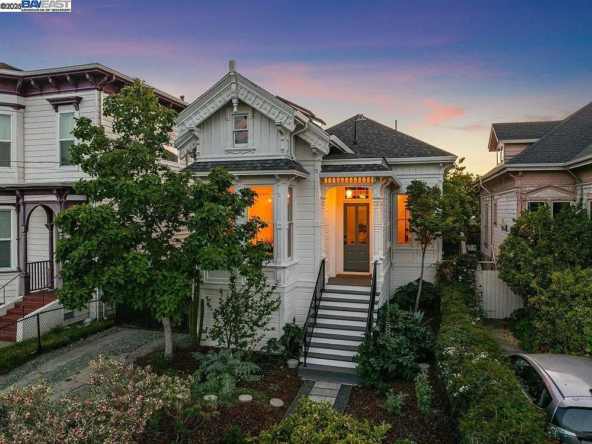 1835 Myrtle St, Oakland, CA 94607-1