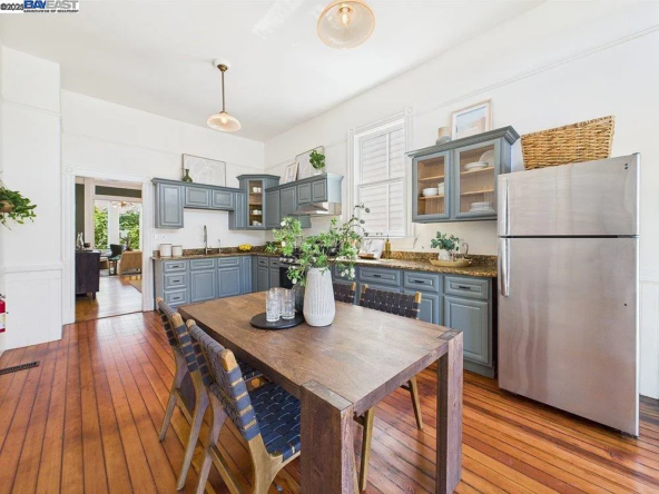 1835 Myrtle St, Oakland, CA 94607-17