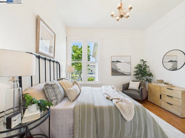 1835 Myrtle St, Oakland, CA 94607-23