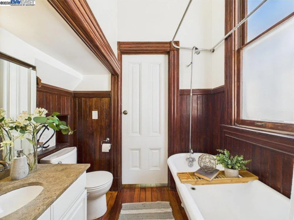 1835 Myrtle St, Oakland, CA 94607-24