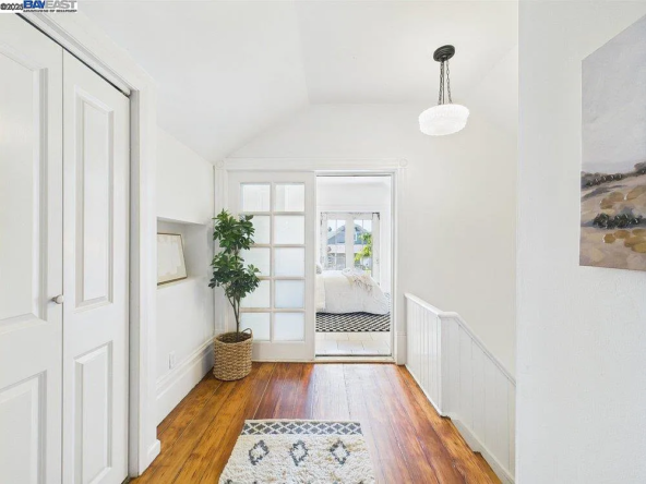 1835 Myrtle St, Oakland, CA 94607-27
