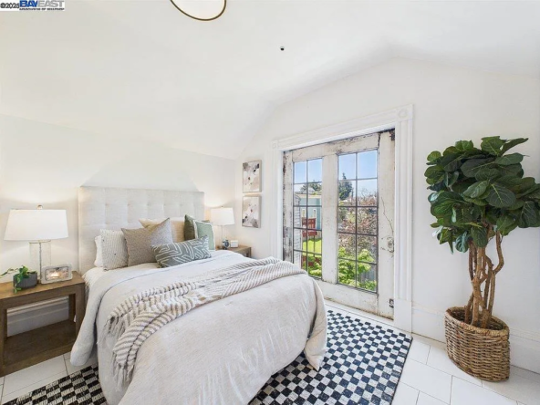 1835 Myrtle St, Oakland, CA 94607-28