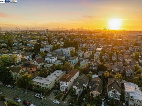 1835 Myrtle St, Oakland, CA 94607-49