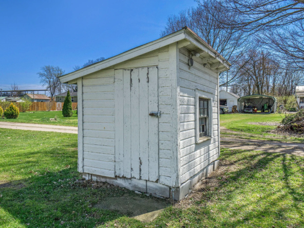 204 E Burr Oak St, Centreville, MI 49032-28