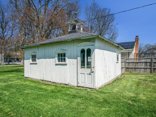 204 E Burr Oak St, Centreville, MI 49032-29