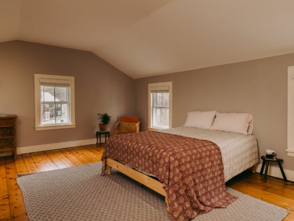 23-Lovers-Guest-Bedroom-001-354-MLS-Compression (1)