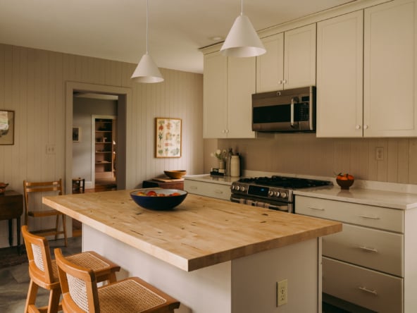 23-Lovers-Kitchen-002-040-MLS-Compression (1)